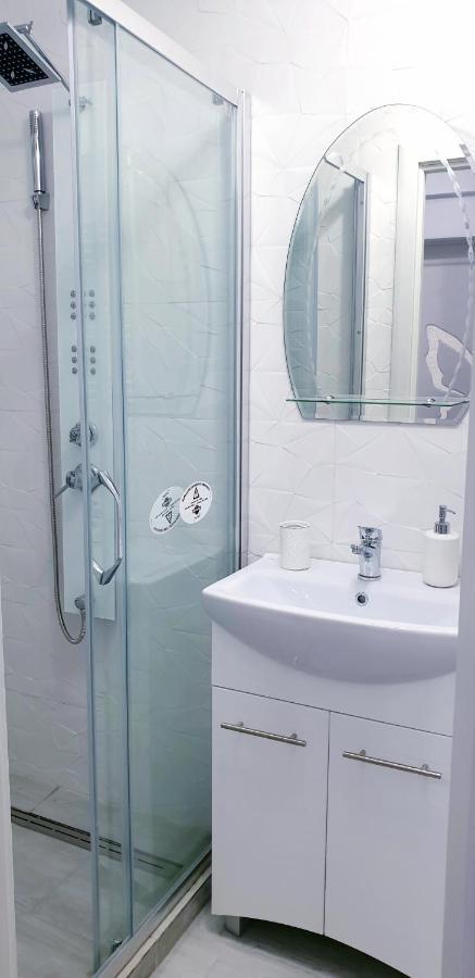 White Apartament, Brăila Esterno foto