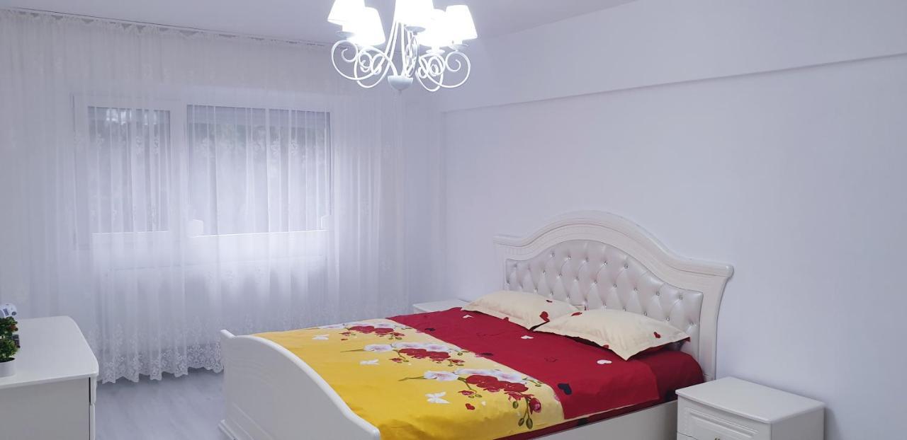 White Apartament, Brăila Esterno foto