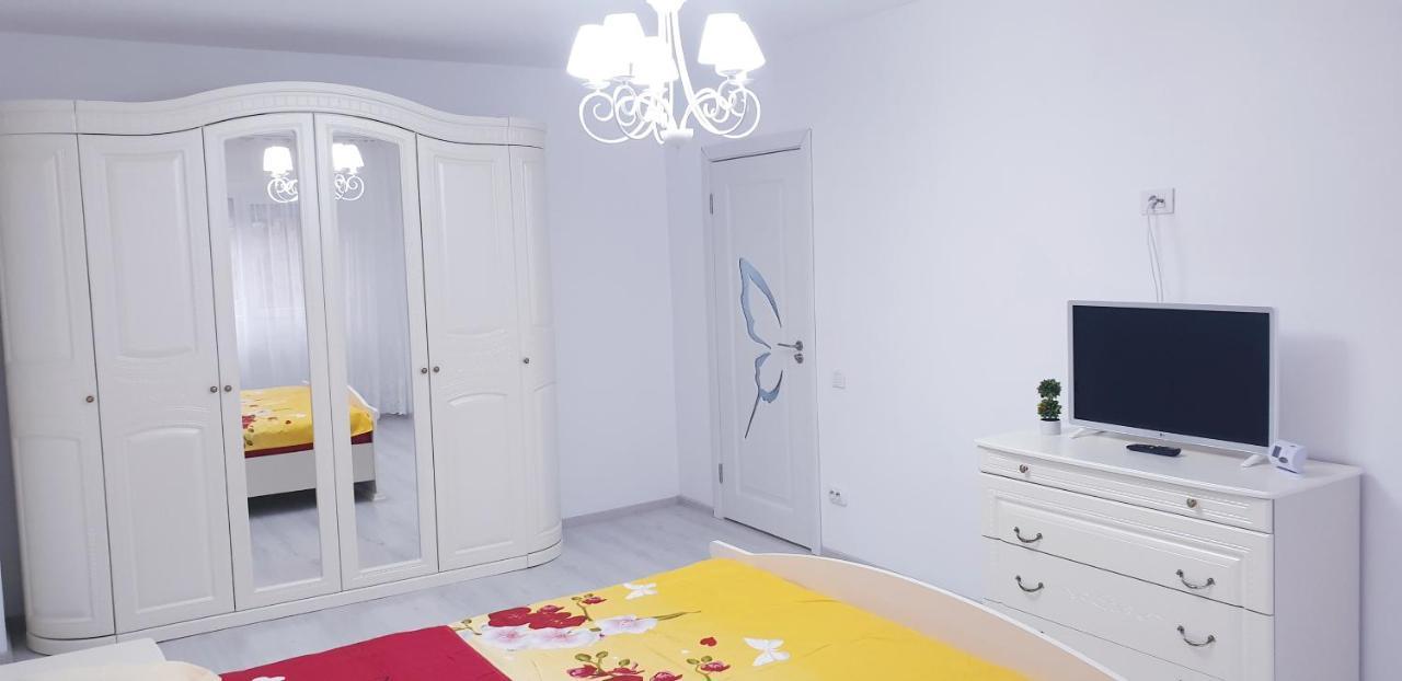 White Apartament, Brăila Esterno foto