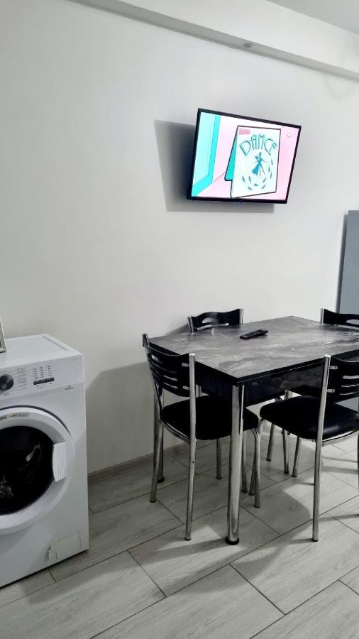White Apartament, Brăila Esterno foto