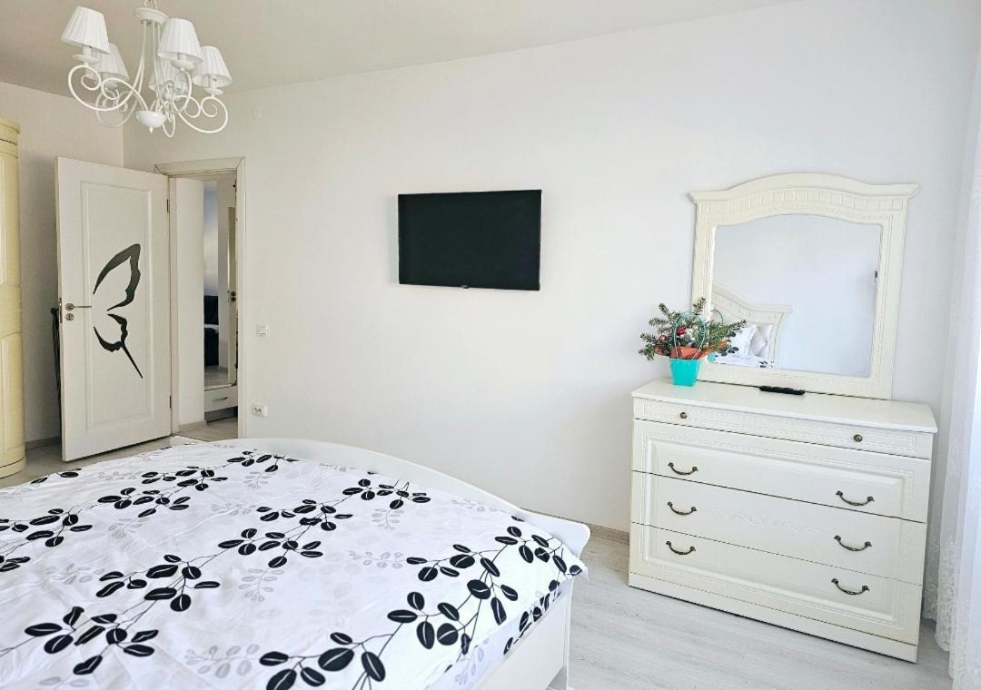 White Apartament, Brăila Esterno foto